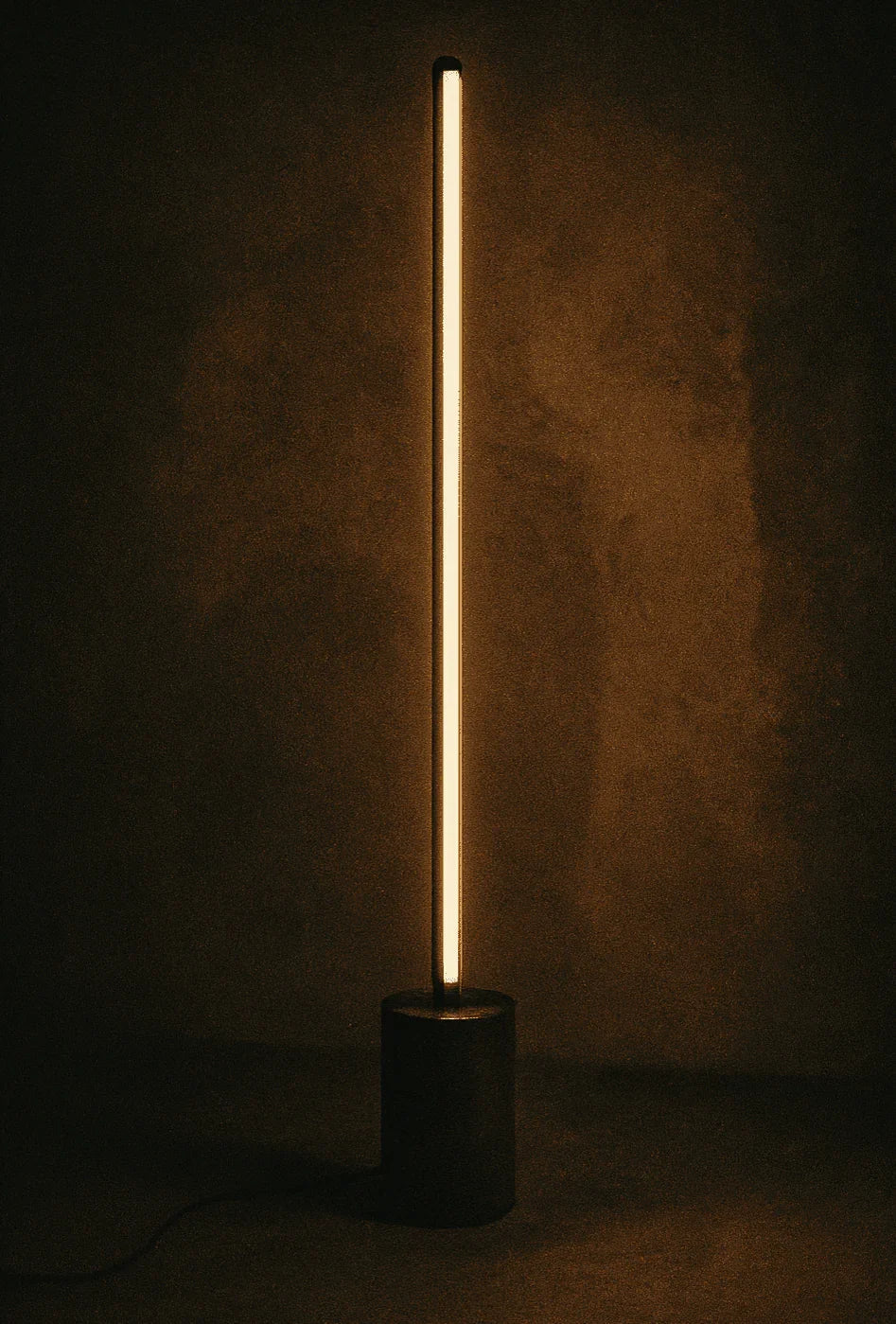 Minimalist Wooden Floor Lamp – Sleek Cylindrical Rod Design - Rosewood - NixWoods