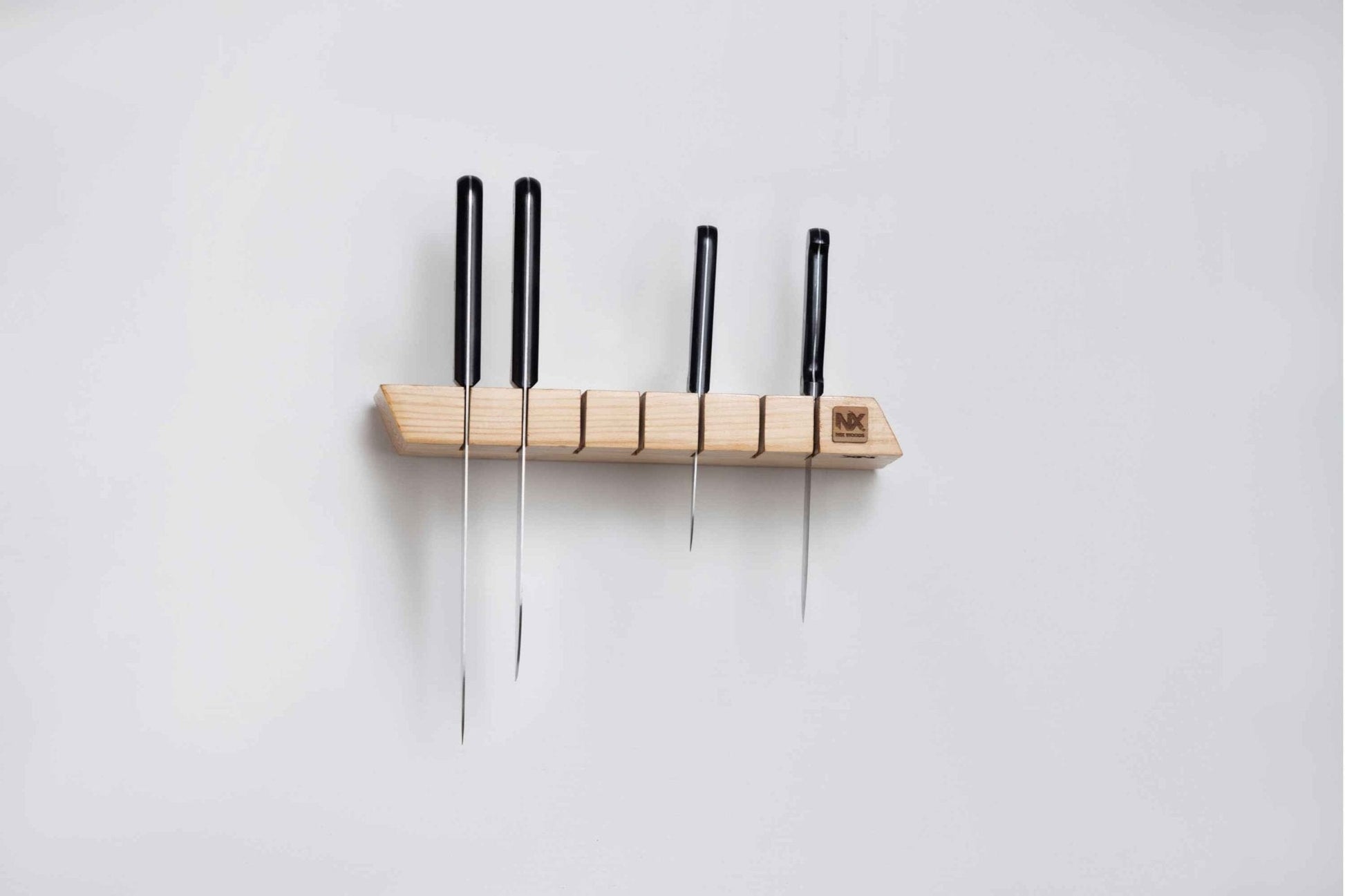 Pine Knife Holder – Sleek Wall-Mounted - NixWoods