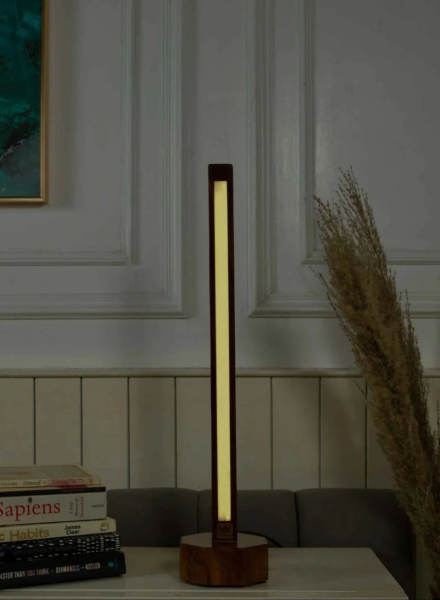 Compact Wooden Floor Lamp – Subtle Charm with Small Rod Design - NixWoods