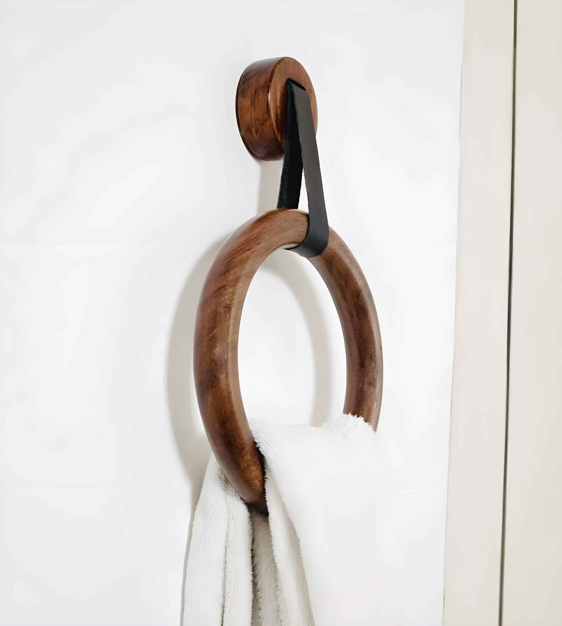 Rosewood Round Towel Hanger – Handcrafted Wooden Ring for Bathroom & Vanity - NixWoods
