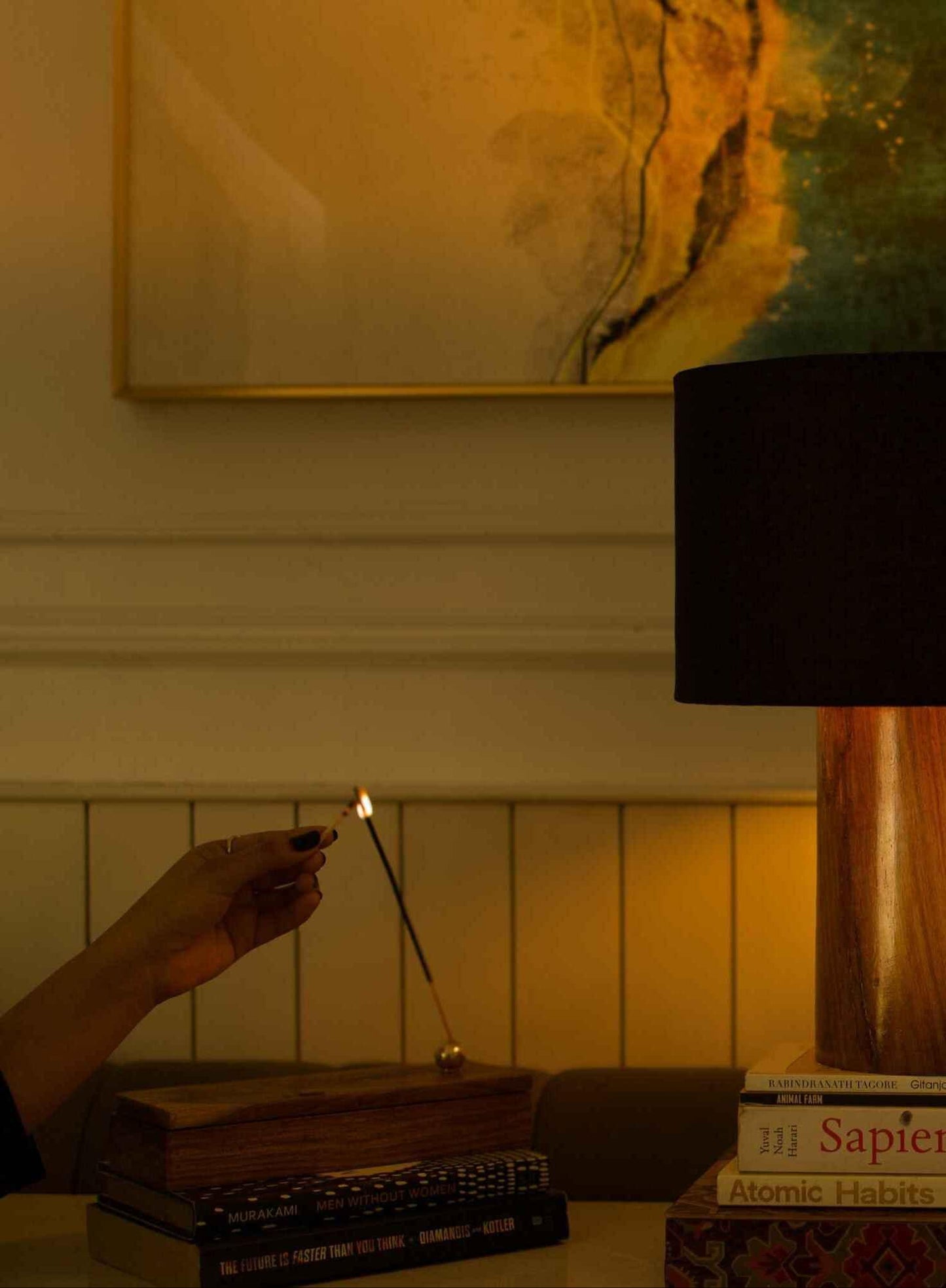 Rosewood Table Lamp with Black Shade – Contemporary Elegance - NixWoods